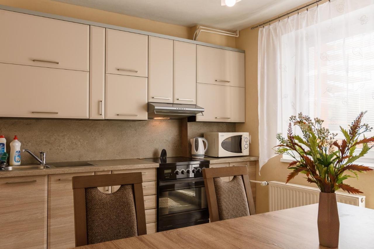 Bešeňová Apartman Elegant 2 מראה חיצוני תמונה