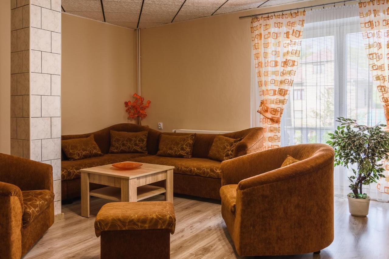 Bešeňová Apartman Elegant 2 מראה חיצוני תמונה