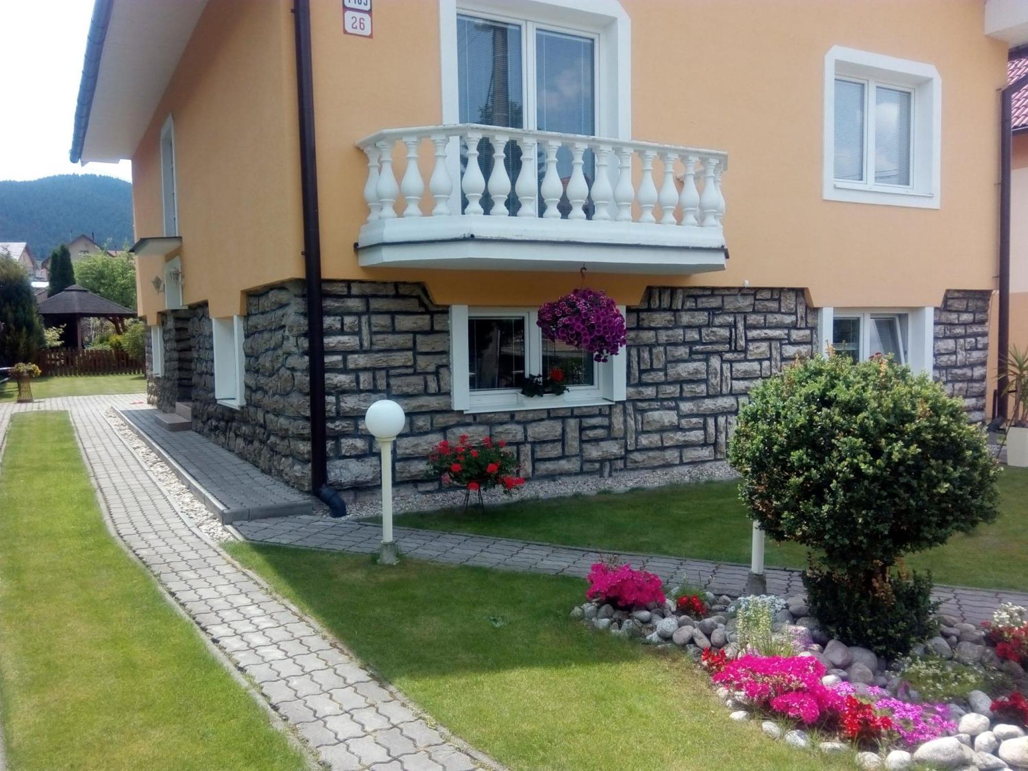 Bešeňová Apartman Elegant 2 מראה חיצוני תמונה